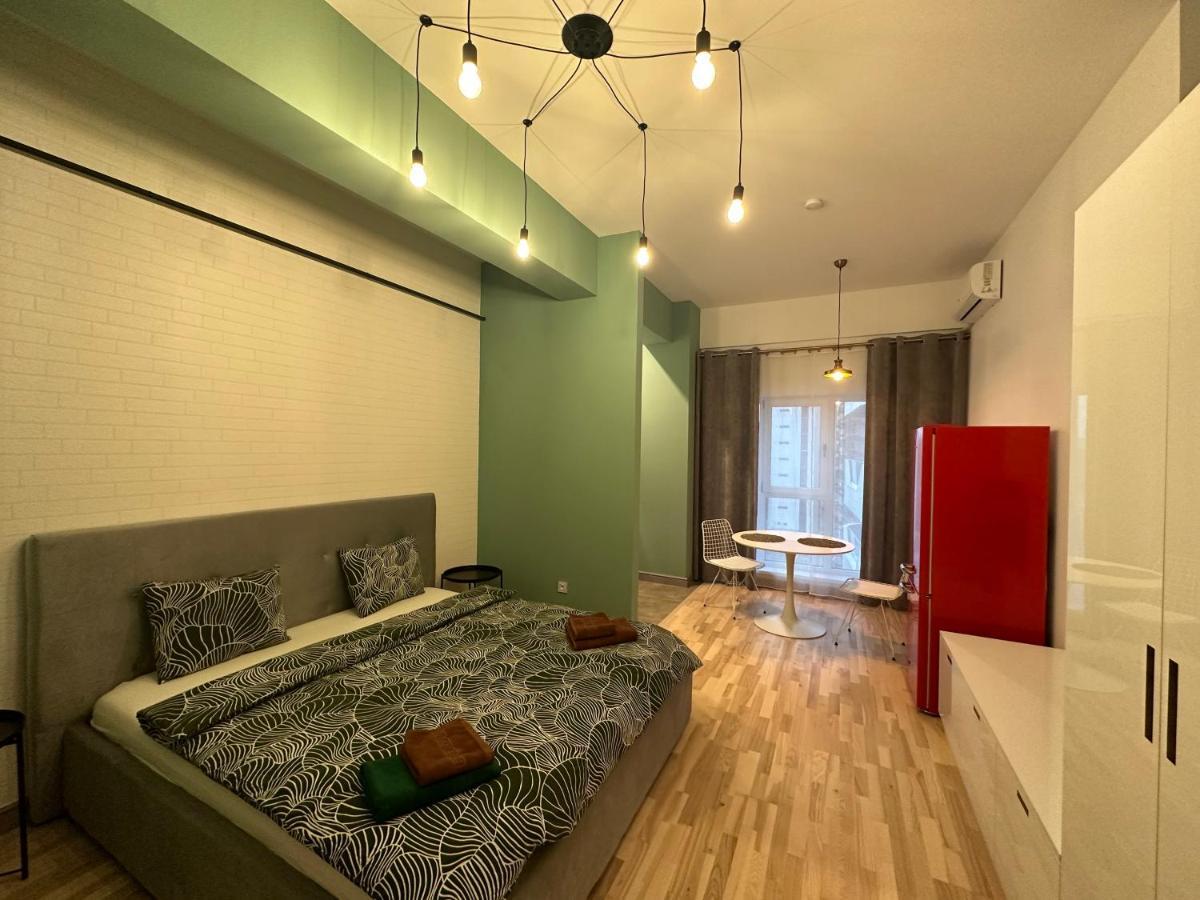 Industrial Touch - Designed Apartment Iasi Exterior photo
