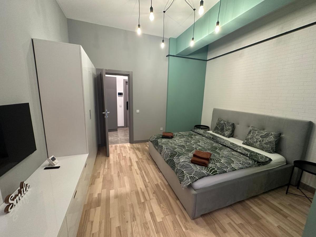 Industrial Touch - Designed Apartment Iasi Exterior photo